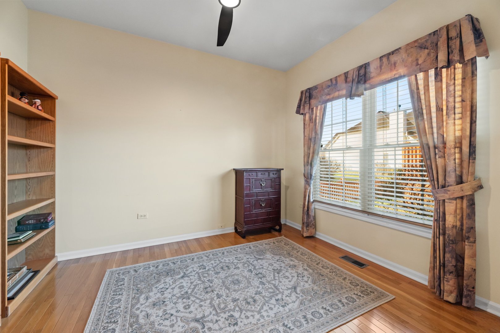 2527 Wild Timothy Road Naperville, IL 60564 - Photo 16 of 38 a view of an empty room and window