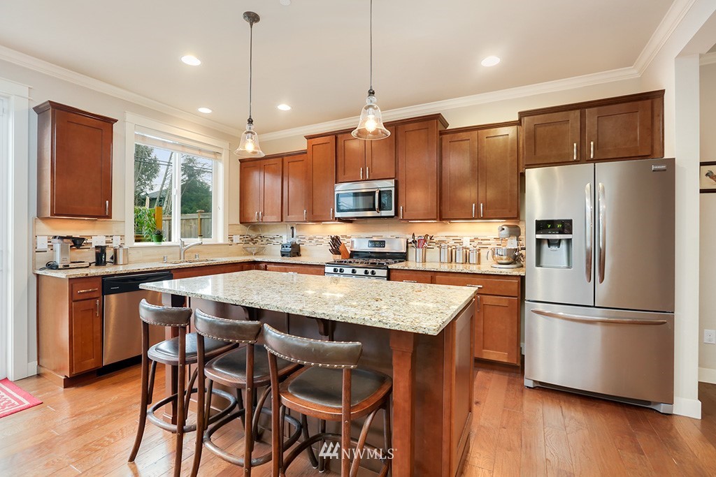 2331 196th Place Southeast Bothell, WA 98012 - Photo 5 of 25 Gallery Image 5