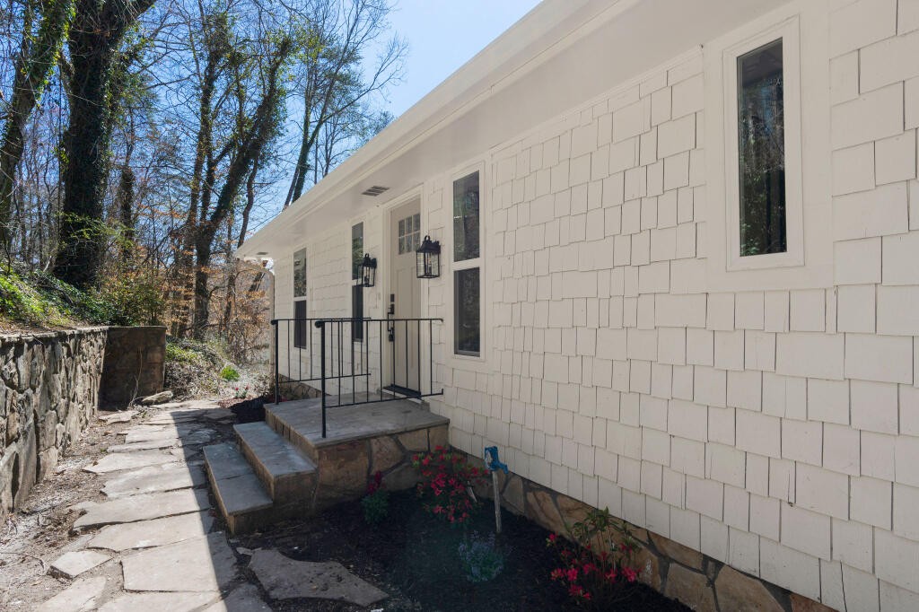 462 Bluff Road Dayton, TN 37321 - Photo 6 of 45 Gallery Image 6