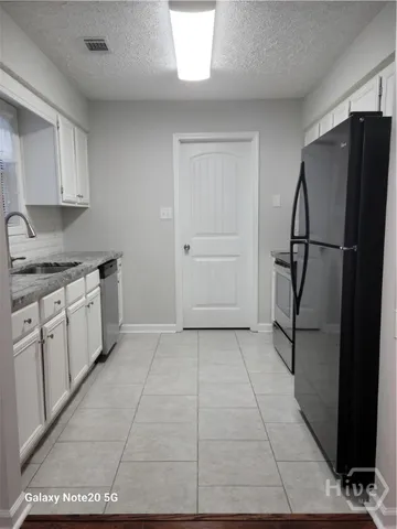 $2,000 | 667 Roebling Road, Bloomingdale, GA 31302