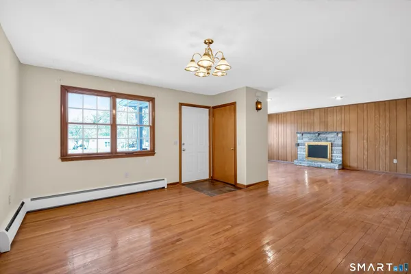 $525,000 | 554 Jeremy Swamp Road, Southbury, CT 06488