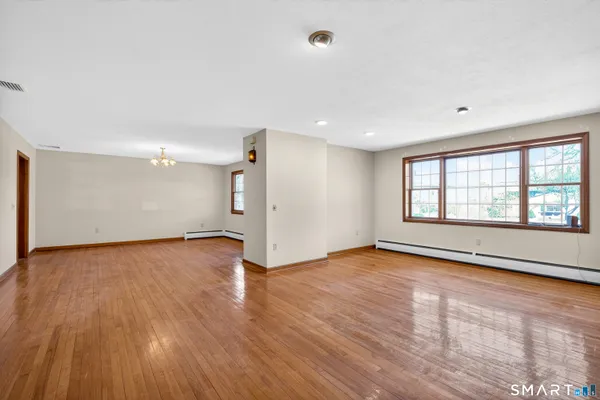 $525,000 | 554 Jeremy Swamp Road, Southbury, CT 06488