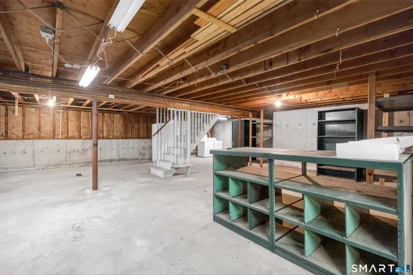 $525,000 | 554 Jeremy Swamp Road, Southbury, CT 06488