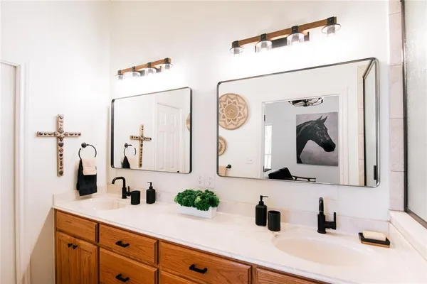 $1,375,000 | 4067 County Road 414, Muenster, TX 76252