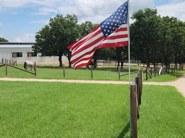 $1,375,000 | 4067 County Road 414, Muenster, TX 76252