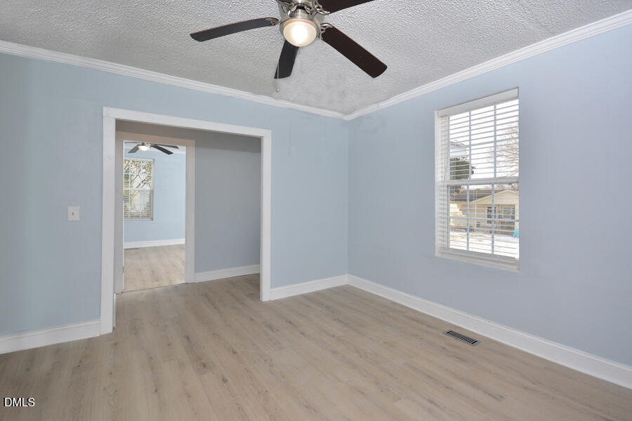 307 Oneida Street Graham, NC 27253 - Photo 12 of 22 DSC_0729