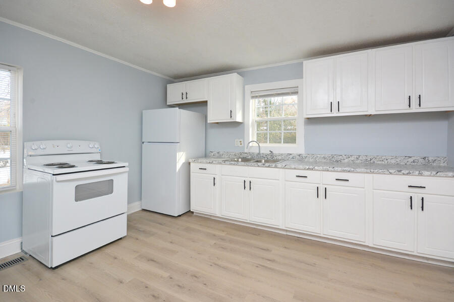 307 Oneida Street Graham, NC 27253 - Photo 16 of 22 DSC_0760