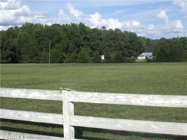 16220 Genito Road Moseley, VA 23120 - Photo 1 of 5