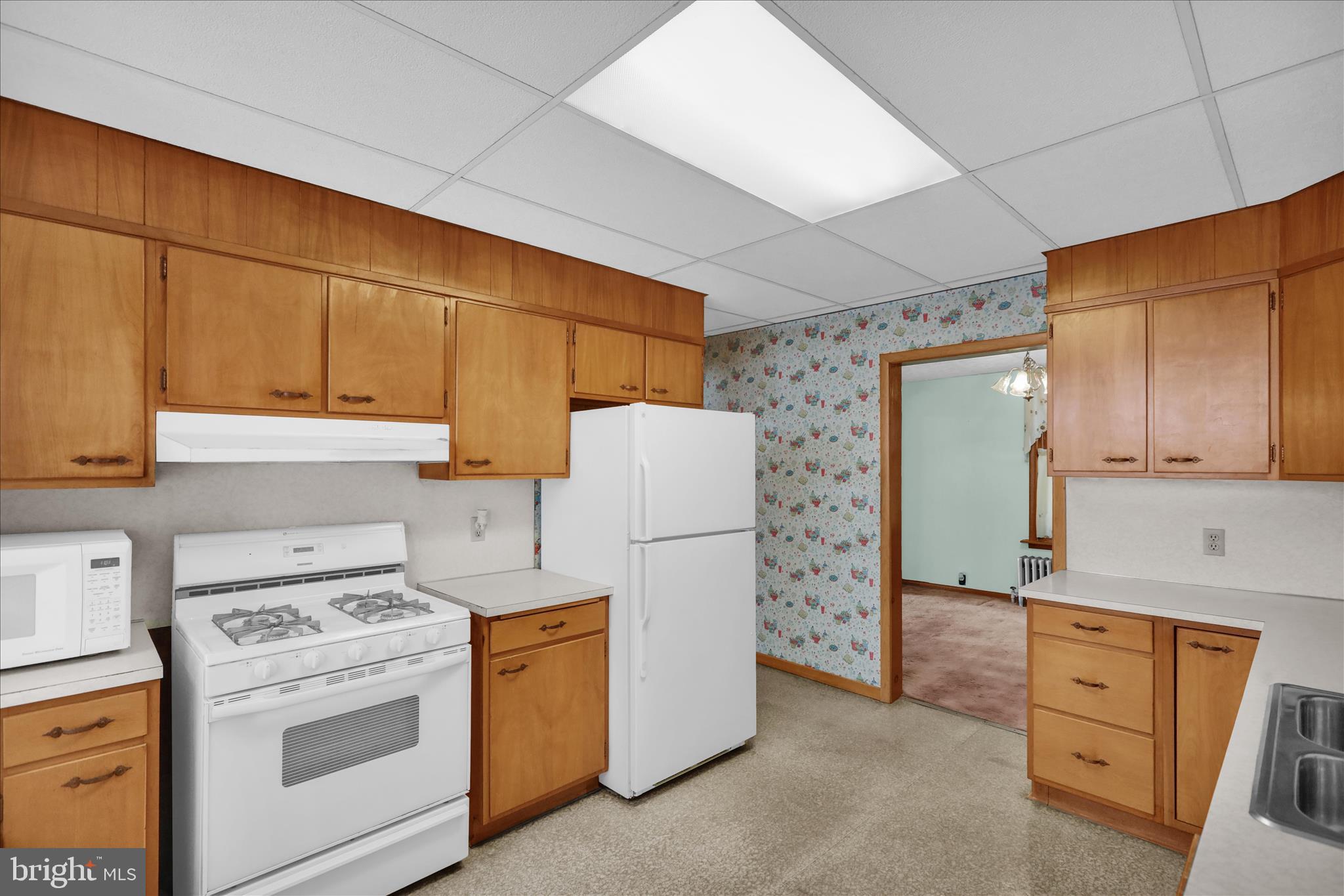 4205 Penn Avenue Reading, PA 19608 - Photo 18 of 54 a kitchen with cabinets appliances and a counter space