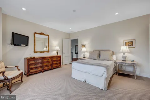 $4,250,000 | 7204 Fairfax Road, Bethesda, MD 20814