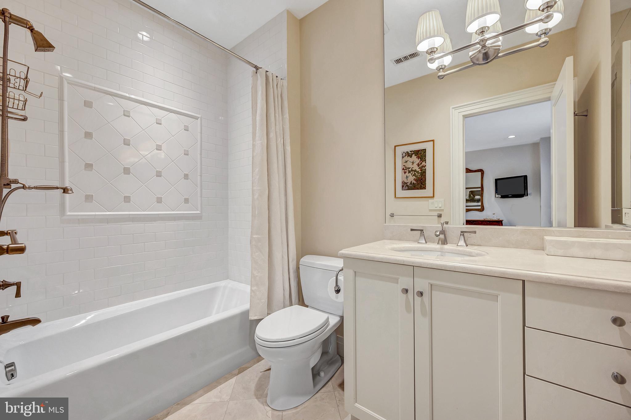 7204 Fairfax Road Bethesda, MD 20814 - Photo 37 of 57