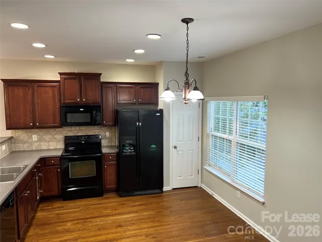 $1,995 | 9844 Walkers Glen Drive Northwest, Concord, NC 28027