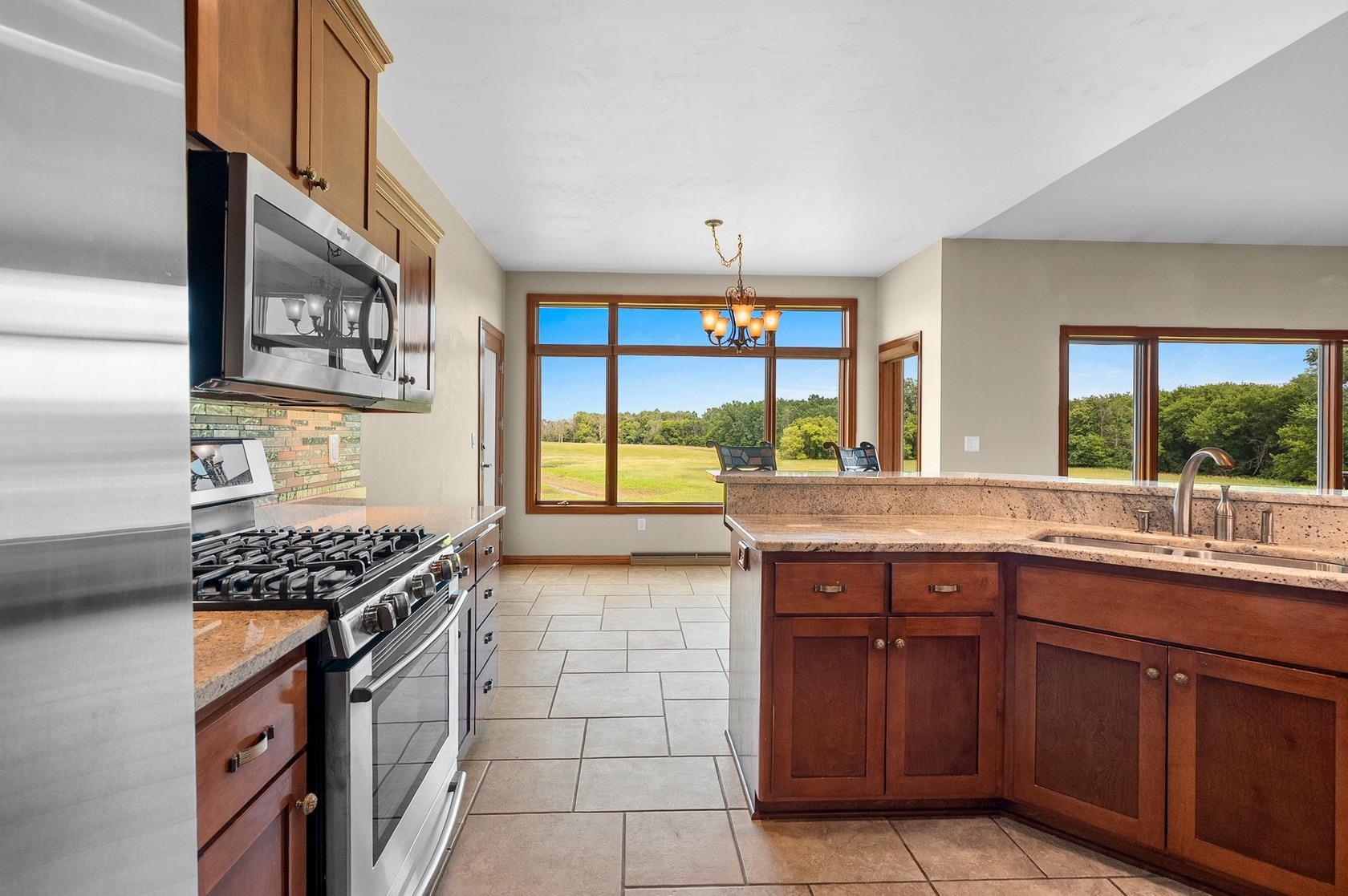 1713 Remington Ridge Way De Pere, WI 54115 - Photo 20 of 53