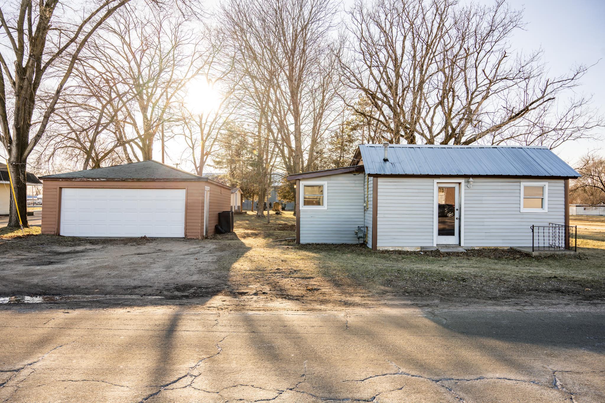 714 County Rd M New Lisbon, WI 53950 - Photo 23 of 38