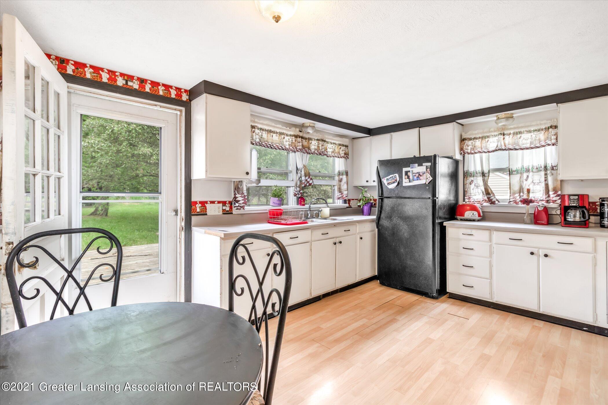 2399 North Eifert Road Holt, MI 48842 - Photo 7 of 19 08-2399-Eifert-Rd-Holt-MI-48842-WindowSt