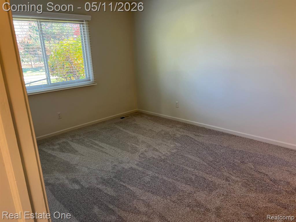 1629 Glenbrooke Court Rochester Hills, MI 48307 - Photo 17 of 29