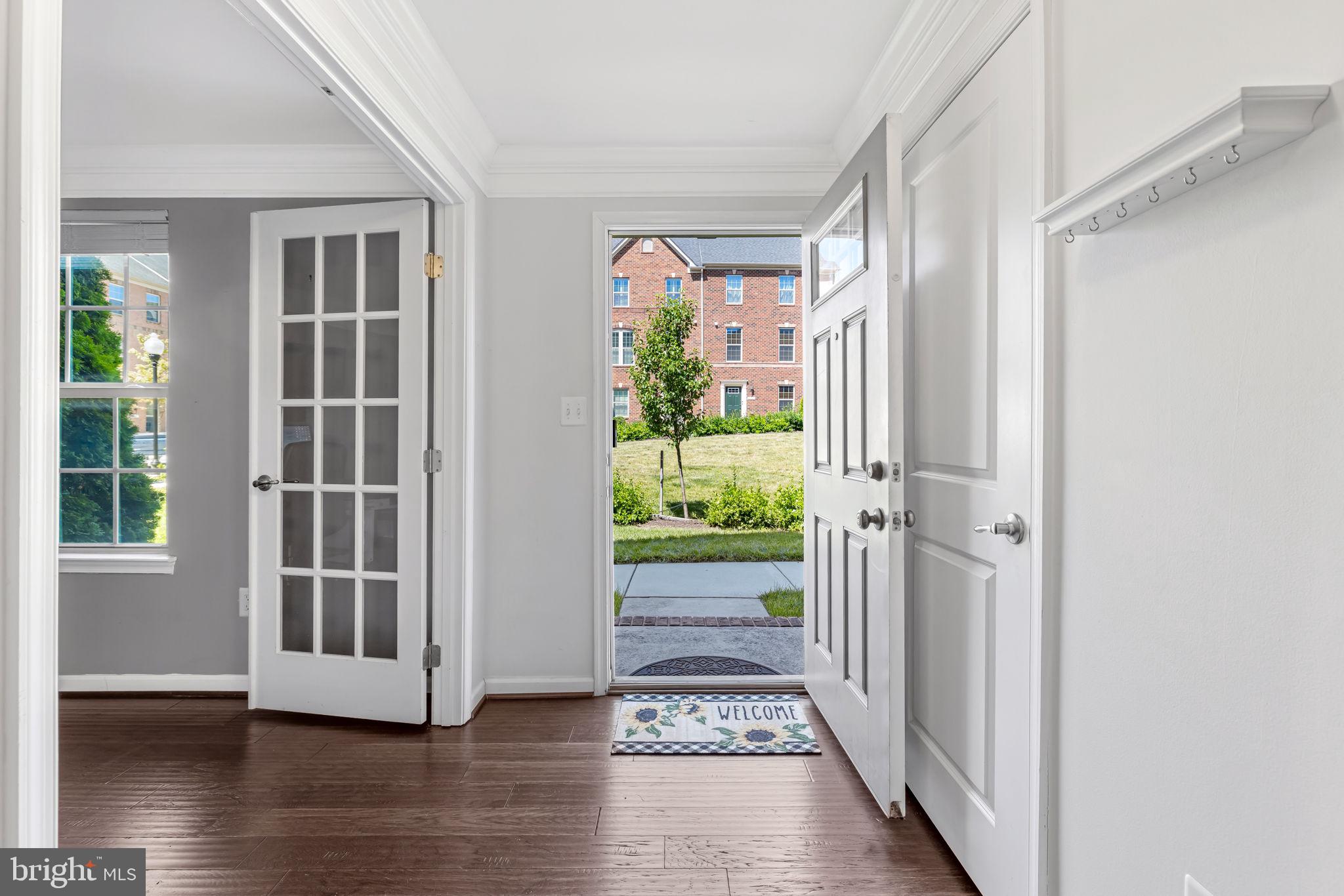 4662 Hudson Street Baltimore, MD 21224 - Photo 5 of 43