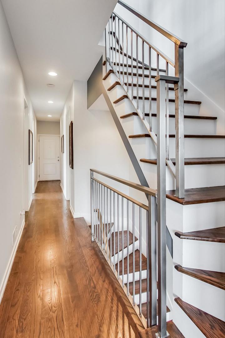 1033 South Racine Avenue, Unit 3SR Chicago, IL 60607 - Photo 23 of 49 a view of entryway with wooden floor