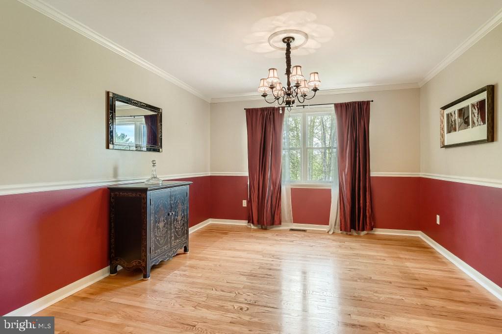 16712 Ridge Road Upperco, MD 21155 - Photo 7 of 33 Dining room Main floor