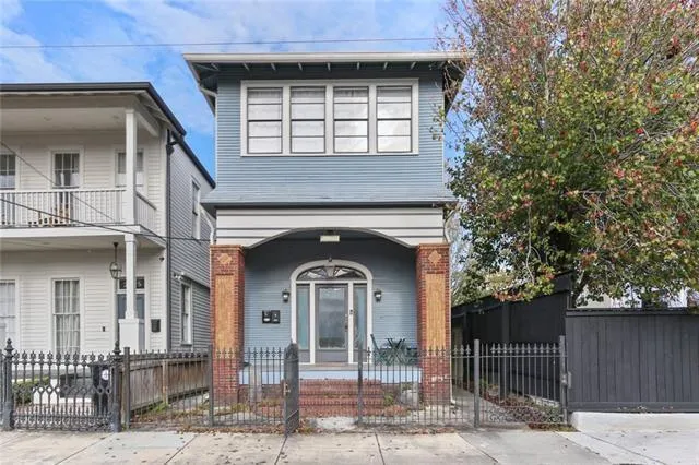 $2,200 | 2823 Constance Street, Unit A, New Orleans, LA 70115