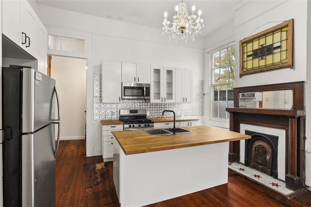 2823 Constance Street, Unit A New Orleans, LA 70115 - Photo 5 of 11