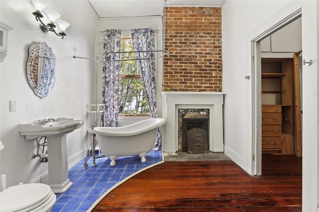 2823 Constance Street, Unit A New Orleans, LA 70115 - Photo 10 of 11