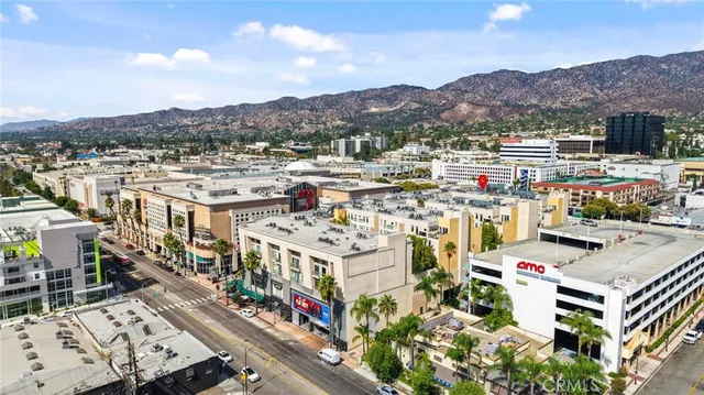 a view of a multi story building