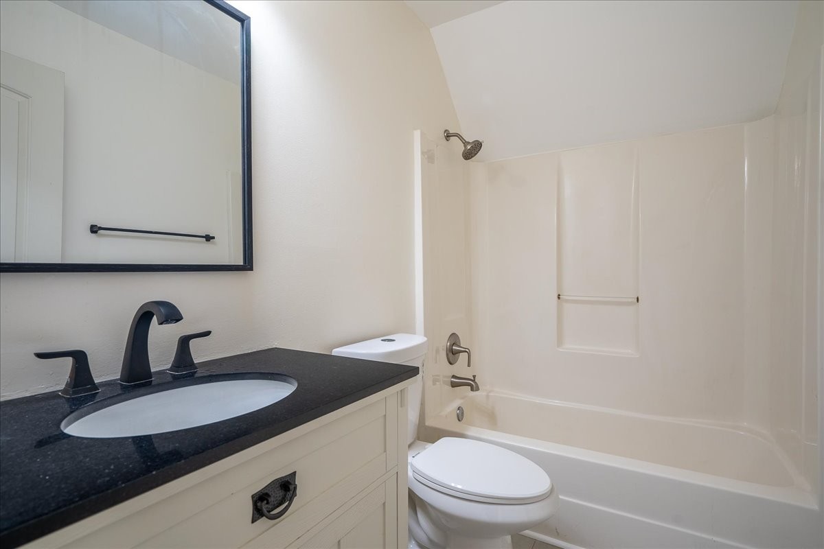 210 State Avenue Lawrenceburg, TN 38464 - Photo 16 of 27