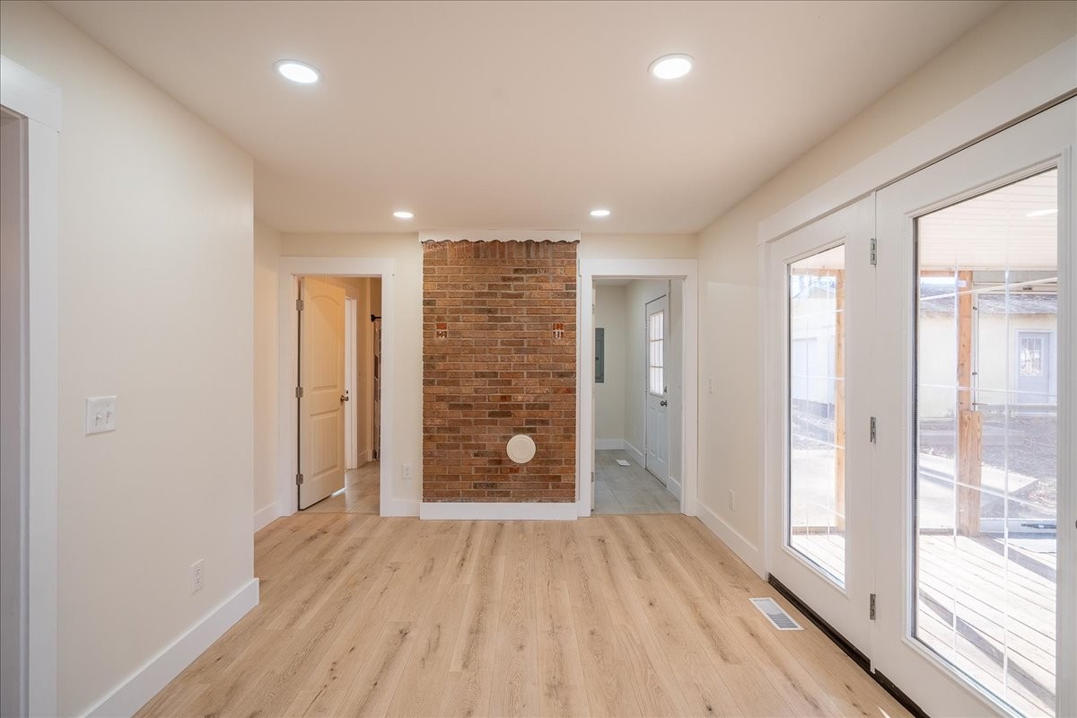 210 State Avenue Lawrenceburg, TN 38464 - Photo 3 of 27