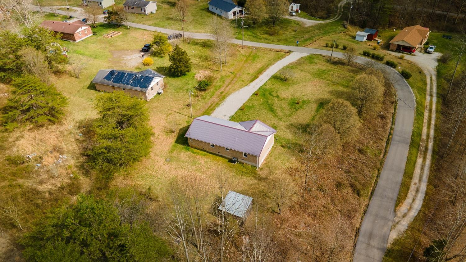 270 Roy Cox Road Manchester, KY 40962 - Photo 15 of 59 Photo 15