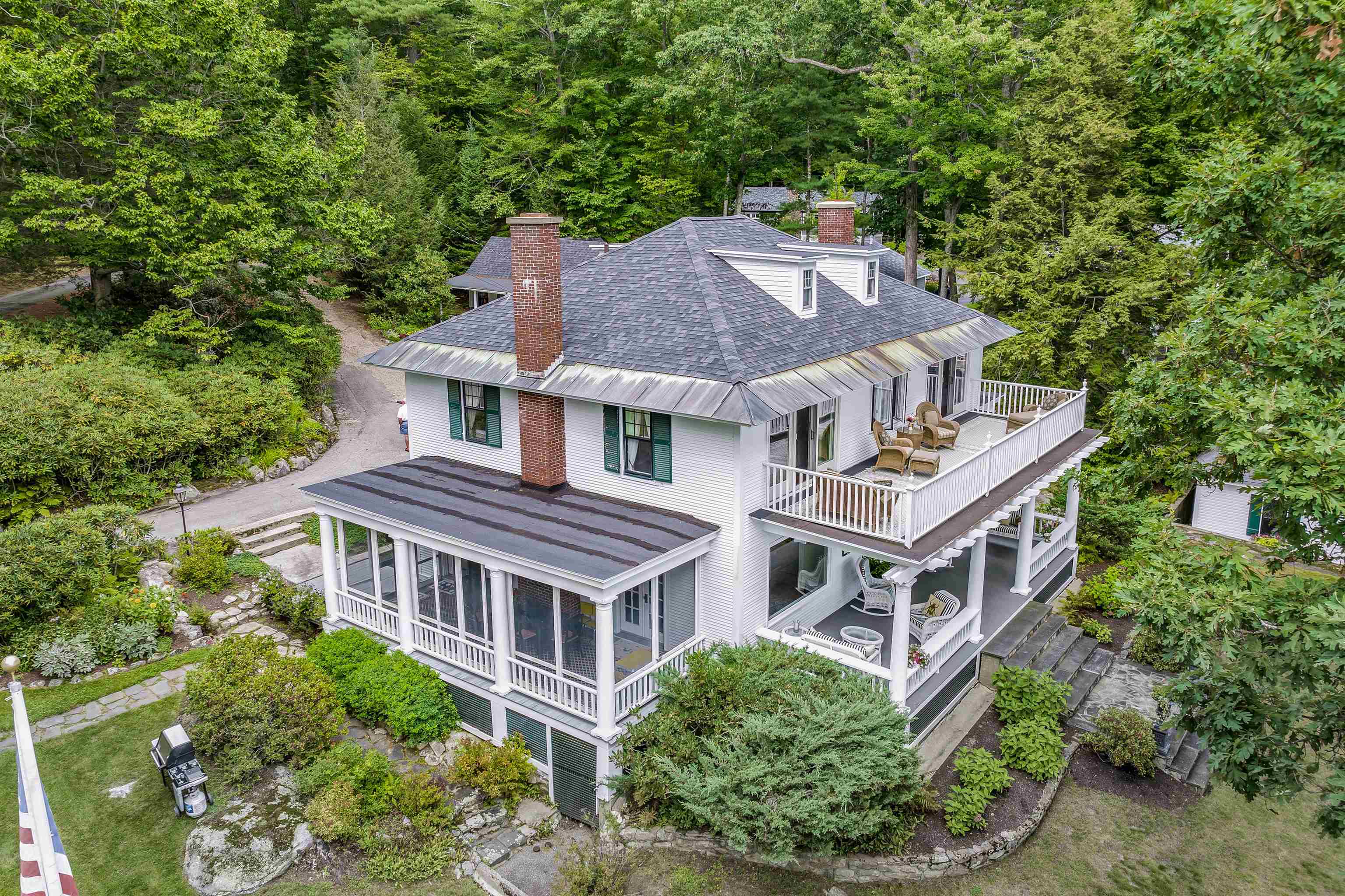 180 Sewall Road Wolfeboro, NH 03894 - Photo 2 of 40