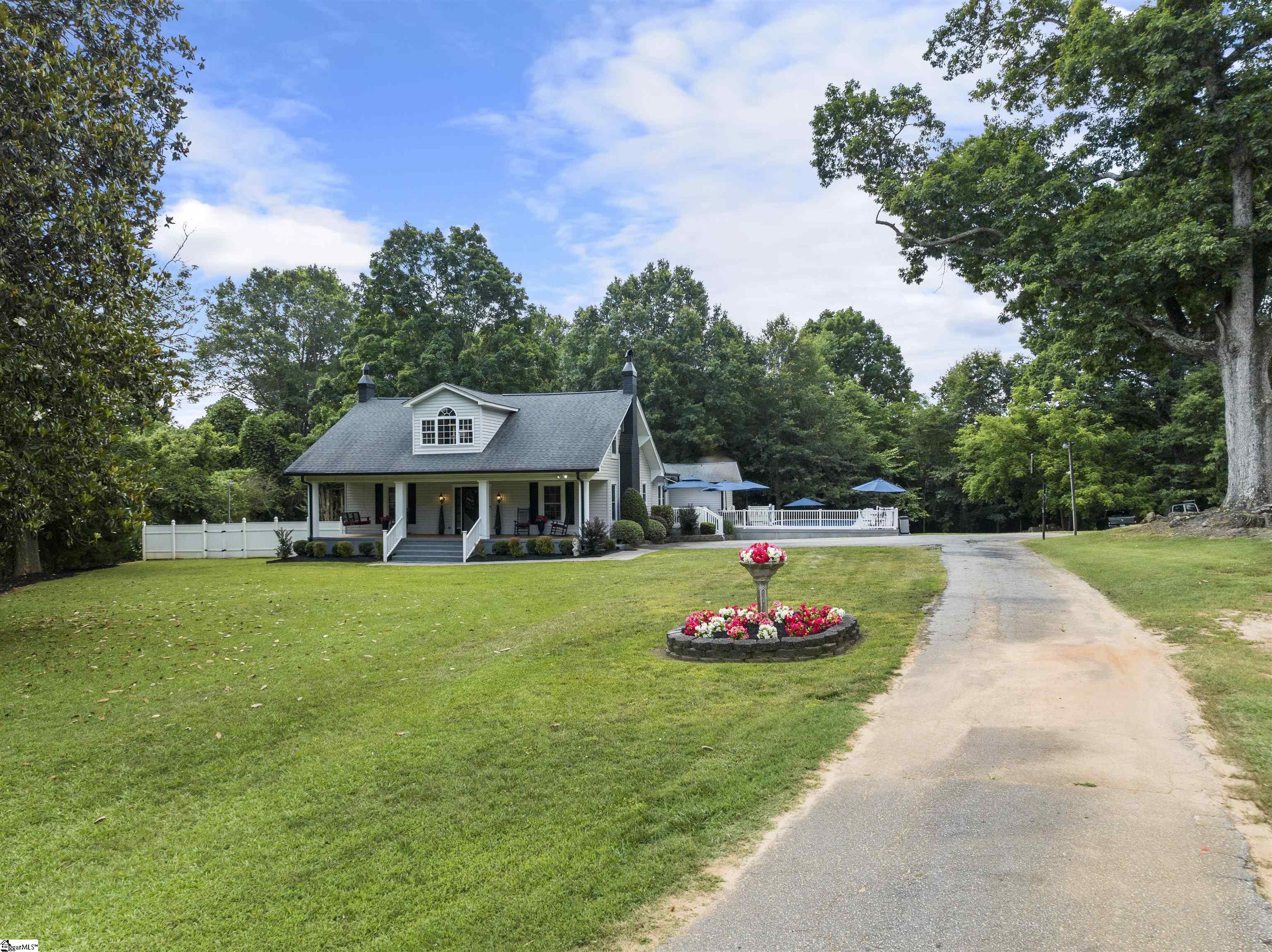 1215 Prince Perry Road Easley, SC 29640 - Photo 1 of 26