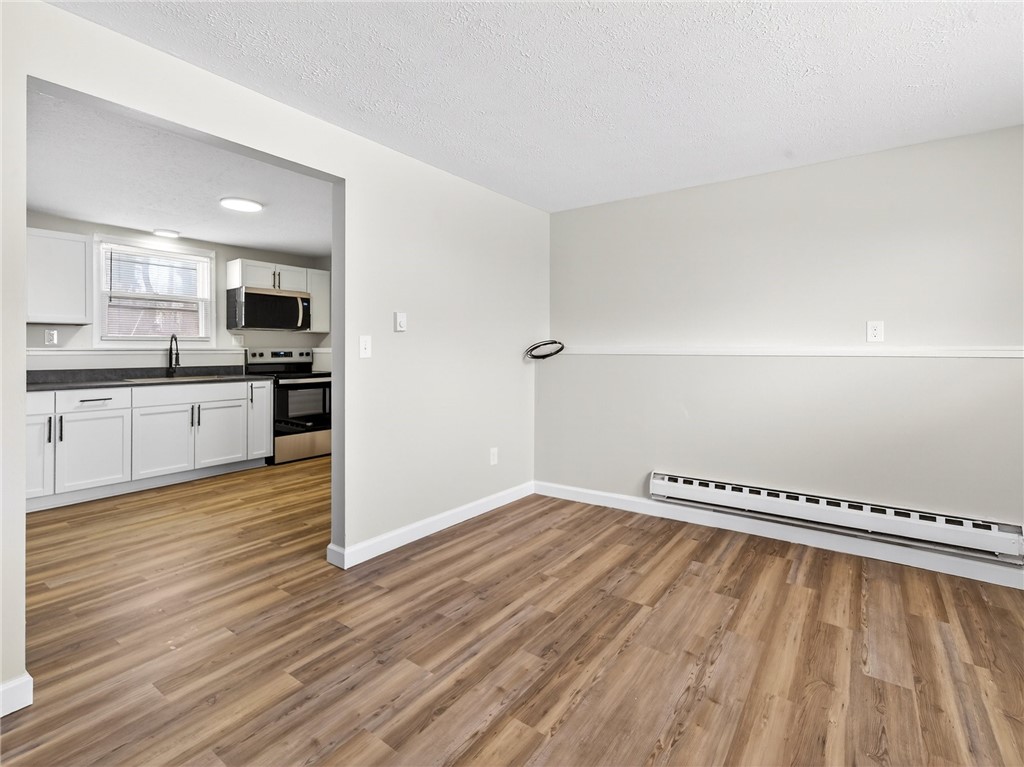 45 Bowman Street Rochester, NY 14609 - Photo 3 of 38