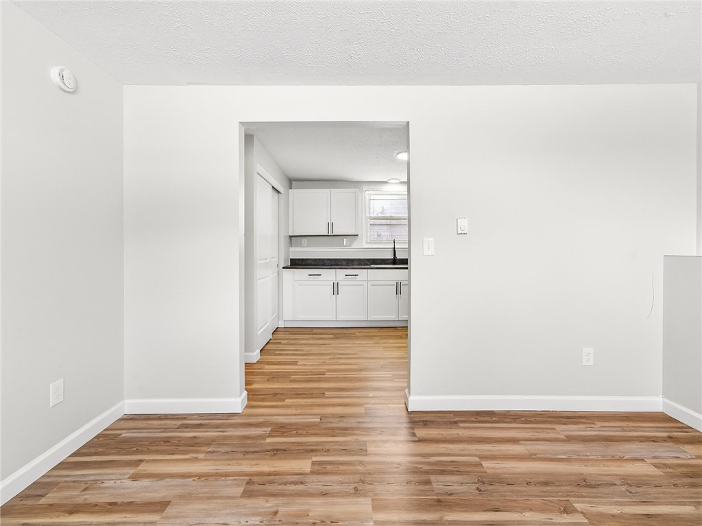 45 Bowman Street Rochester, NY 14609 - Photo 4 of 38