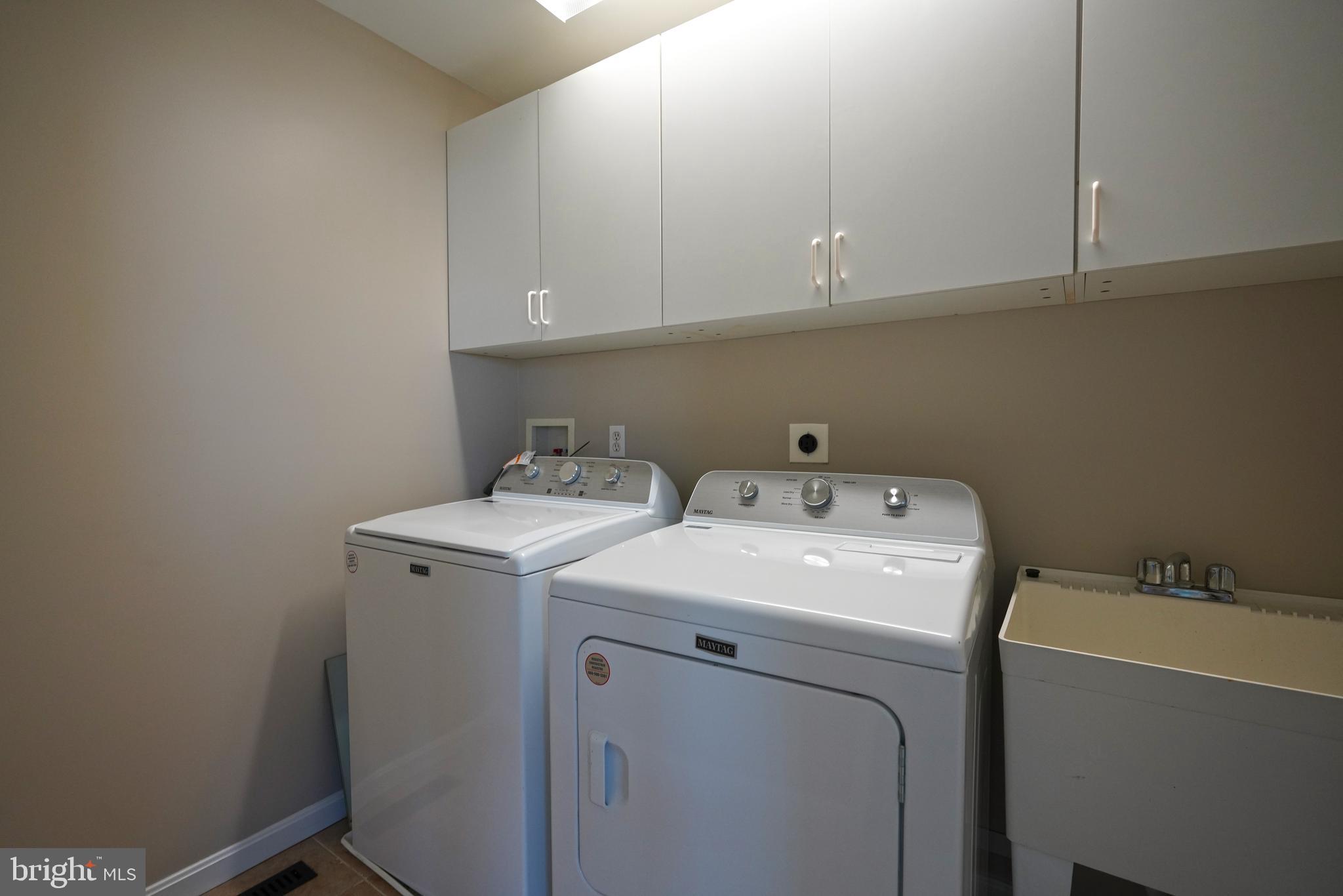 32911 Nassau Loop Lewes, DE 19958 - Photo 53 of 56 a utility room with dryer and washer
