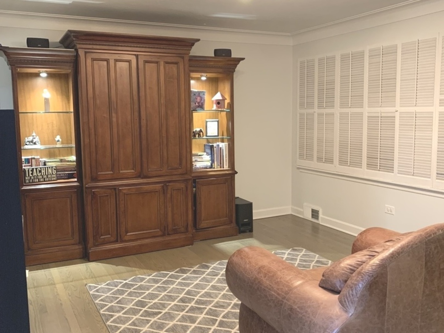 Undisclosed Address Mount Prospect, IL 60056 - Photo 7 of 14 a bed room with a bed and a window