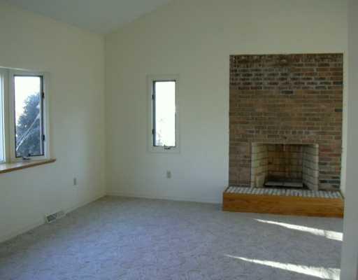 124 Hoon Road Butler, PA 16001 - Photo 2 of 8 Living Room.