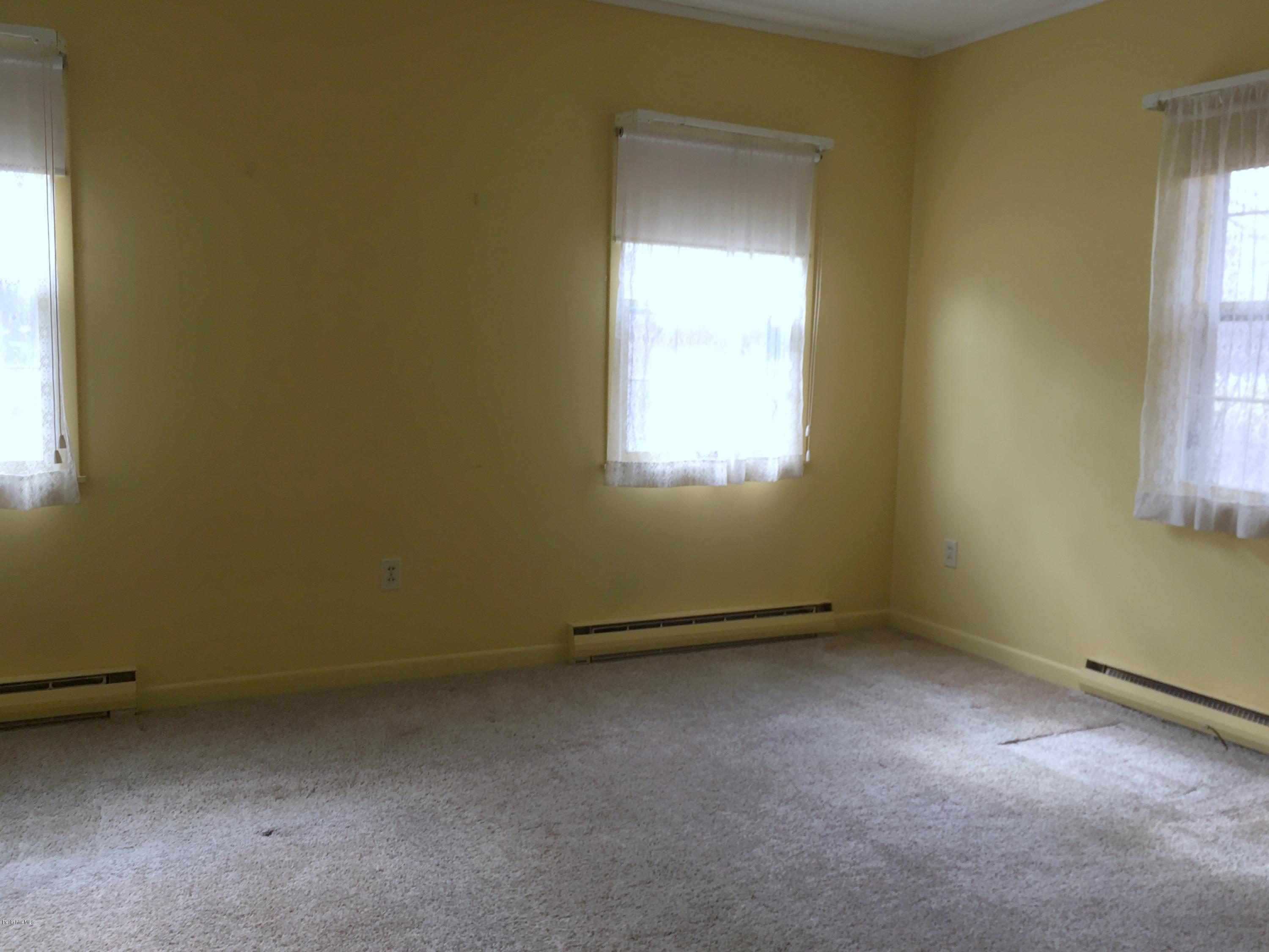 406 Barker Road Pittsfield, MA 01201 - Photo 14 of 20 406 Barker Rd 029-001