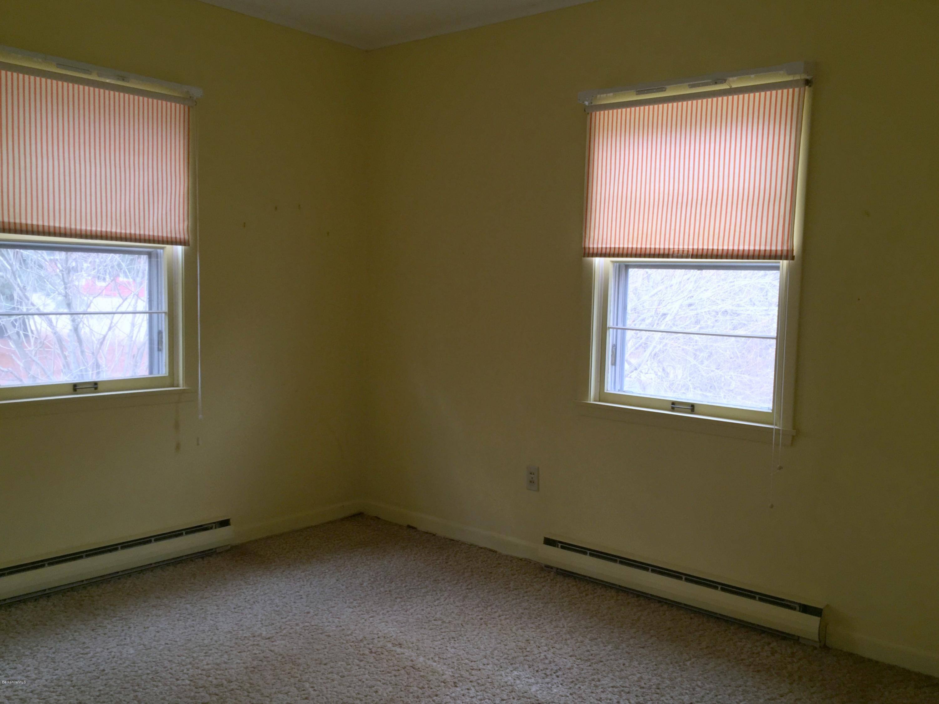 406 Barker Road Pittsfield, MA 01201 - Photo 17 of 20 406 Barker Rd 032-001