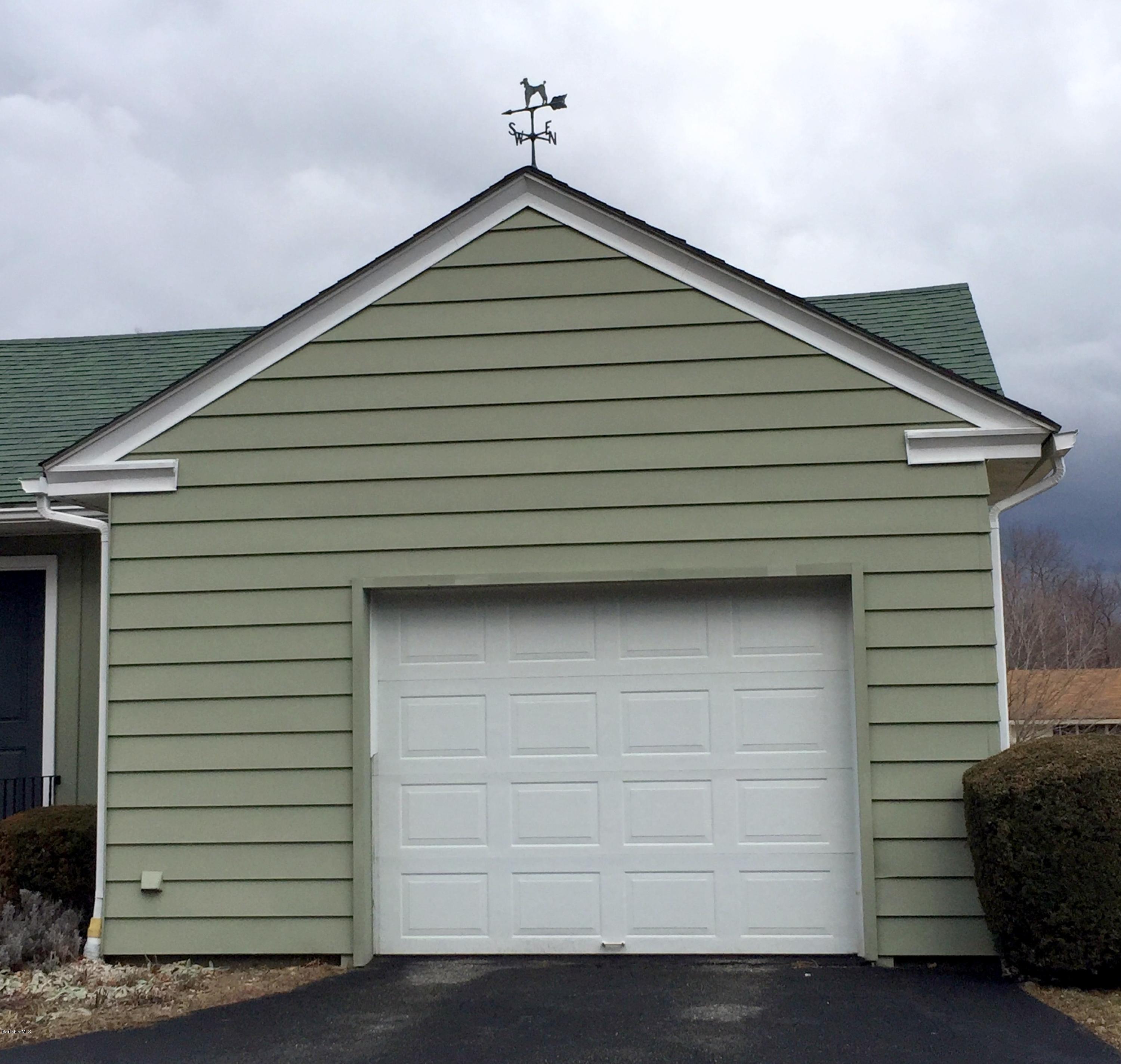 406 Barker Road Pittsfield, MA 01201 - Photo 5 of 20 406 Barker Rd 040-001