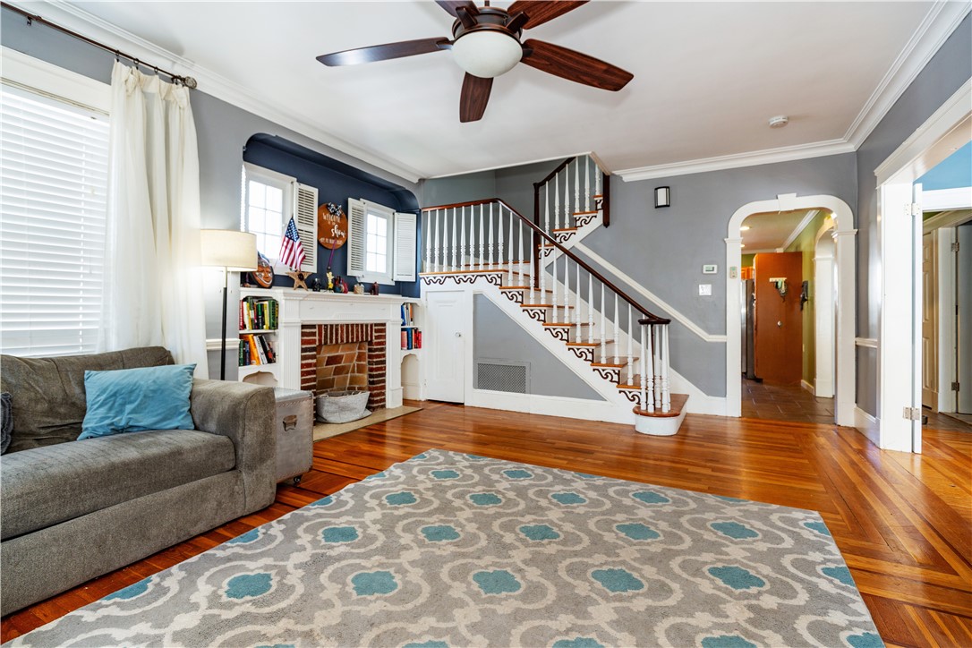 11 Metropolitan Road Providence, RI 02908 - Photo 7 of 50 Gallery Image 7