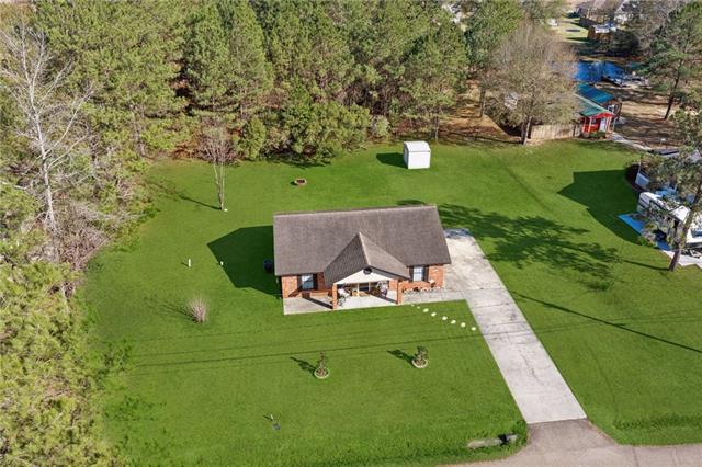 11082 Martin Lane Tickfaw, LA 70466 - Photo 2 of 18