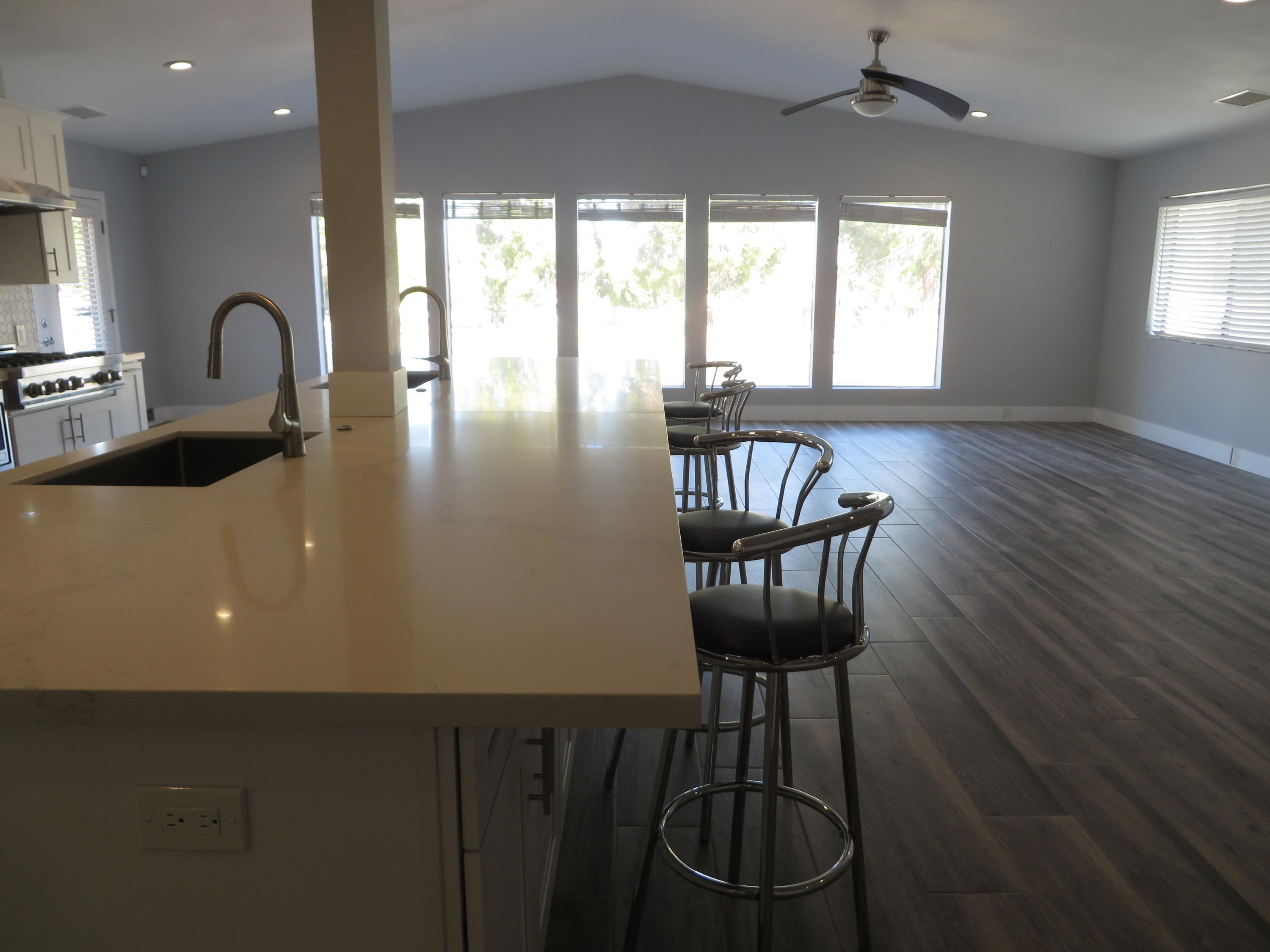 73315 Haystack Road Palm Desert, CA 92260 - Photo 7 of 32 a view of a room with gym equipment