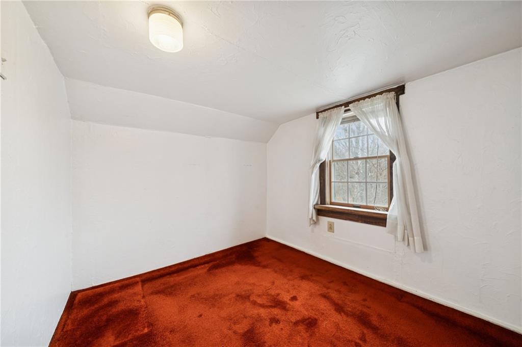 1619 Kennedy Road Imperial, PA 15126 - Photo 25 of 40 an empty room with windows