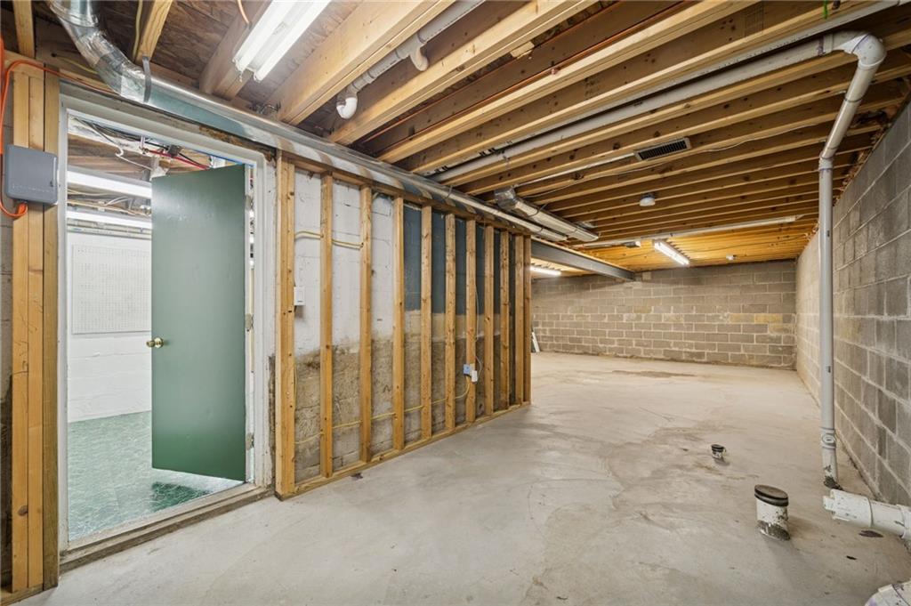 1619 Kennedy Road Imperial, PA 15126 - Photo 37 of 40 a view of an empty room