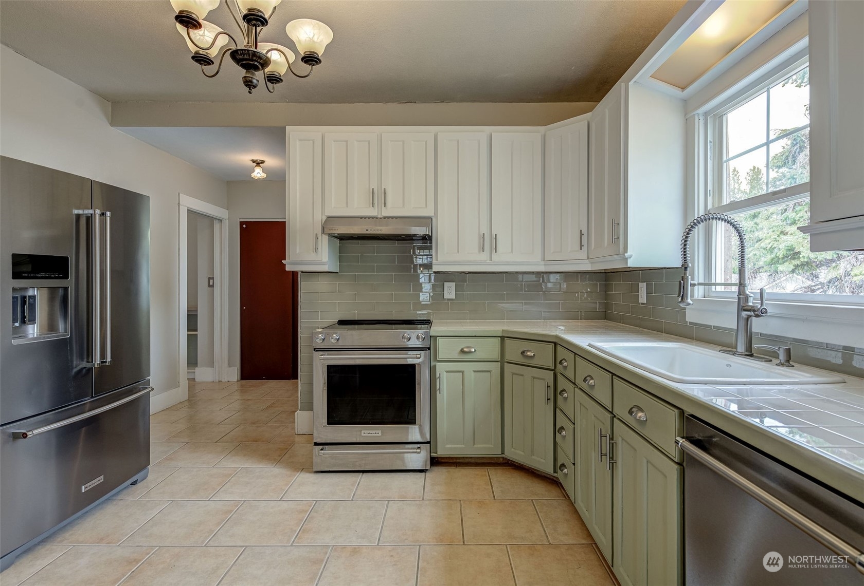 710 First Street Wenatchee, WA 98801 - Photo 13 of 27 Gallery Image 13