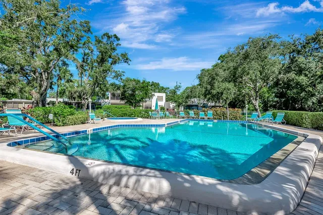 $2,250 | 131 Wild Palm Drive, Bradenton, FL 34210