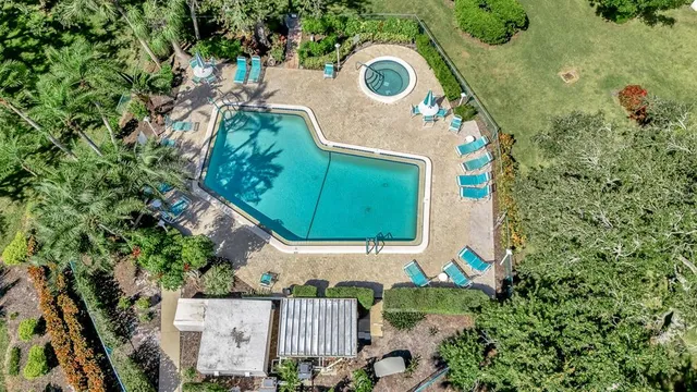 $2,250 | 131 Wild Palm Drive, Bradenton, FL 34210