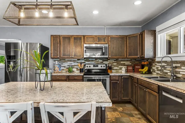 $475,000 | 17358 Batt Corner Road, Wilder, ID 83676