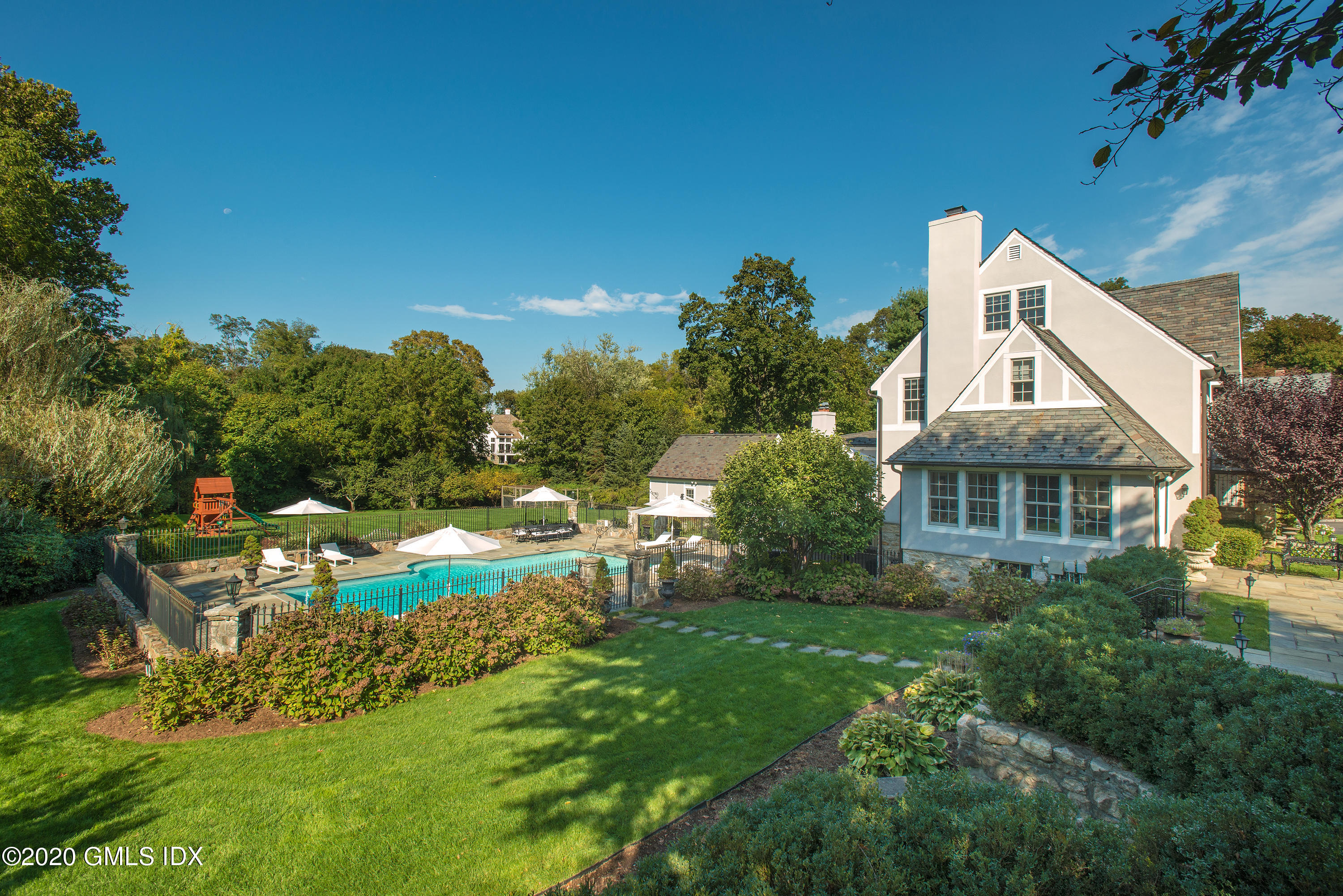 10 Brookridge Drive Greenwich, CT 06830 - Photo 28 of 36